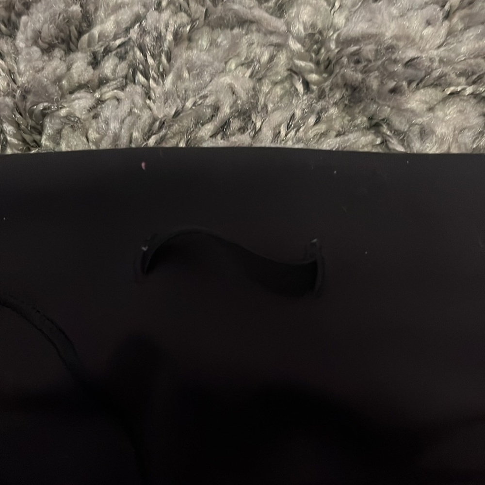 Women’s lululemon leggings size 2 black wounder train 28” - Picture 6 of 7